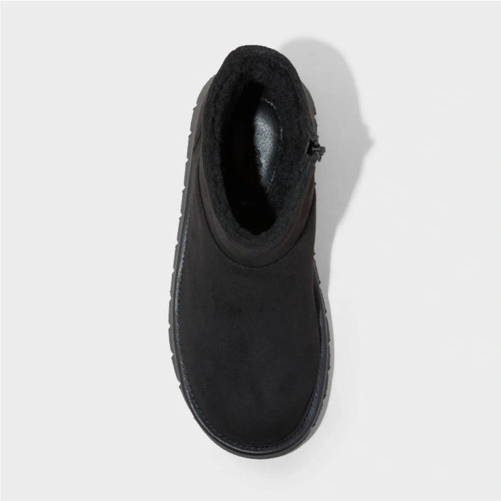 Universal Thread Suede Booties